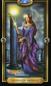Lá Bài Queen of Swords Bộ Bài Gilded Tarot 10
