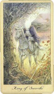Lá King of Swords - Ghosts and Spirits Tarot 4