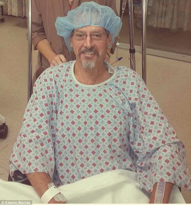 Phát hiện ngực trái có một khối u bướu, người đàn ông này không ngờ mình đã mắc bệnh ung thư vú - Kiến Thức Chia Sẻ 8