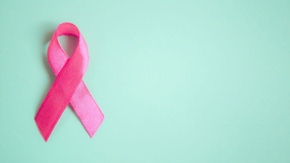 Cách tốt nhất để ngăn ngừa ung thư vú đã được khoa học chứng minh - Ảnh 2.