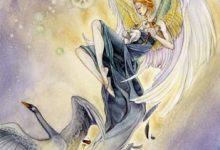 Lá Page of Swords - Shadowscapes Tarot 3