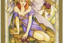 Lá Queen of Pentacles - Mystic Faerie Tarot 12