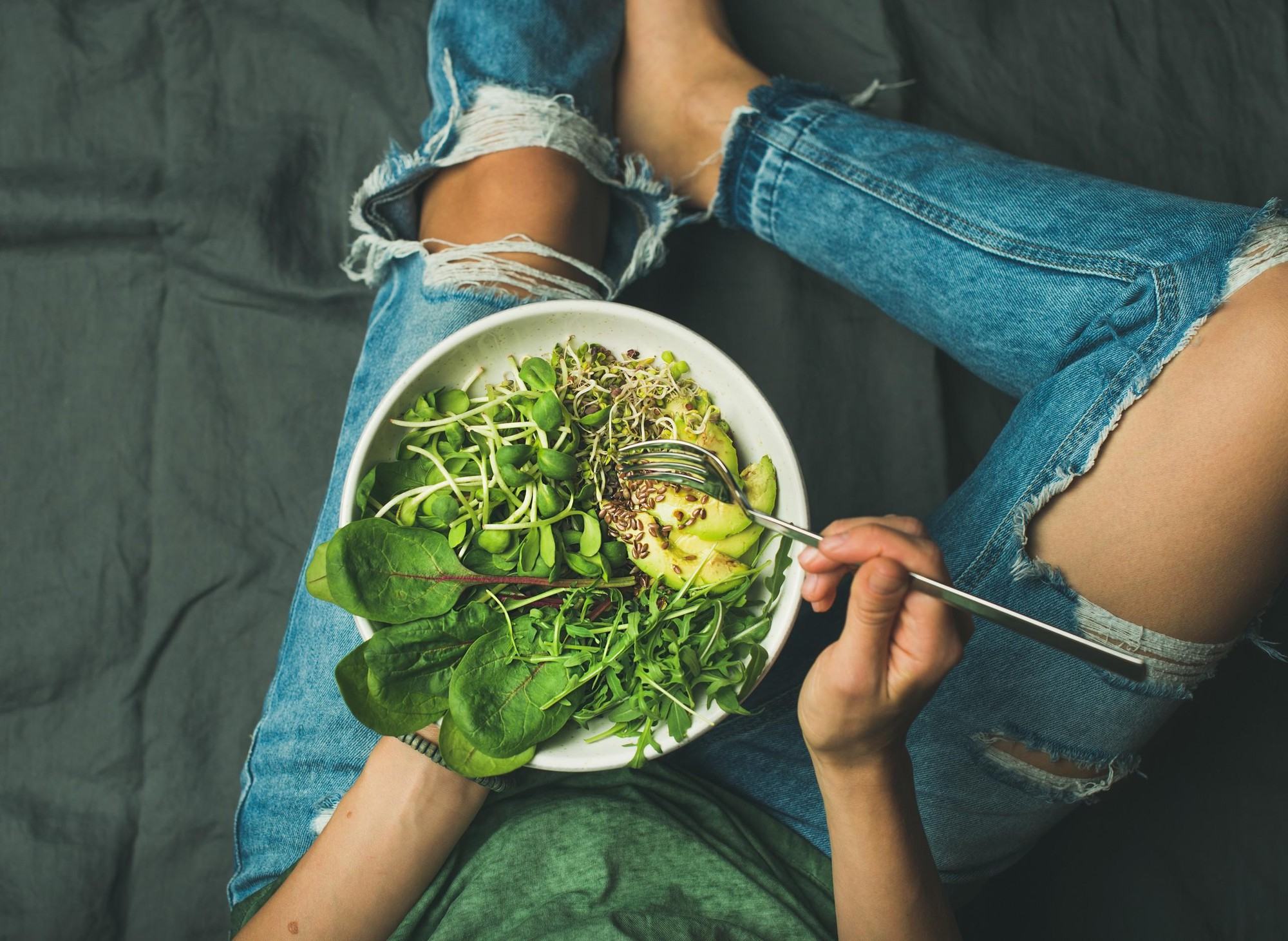 Những thực phẩm nên và không nên sử dụng làm món salad trong giai đoạn Detox thay thế các bữa ăn hoàn toàn - Ảnh 1.