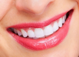 Top 9 Cách làm trắng răng đơn giản tại nhà