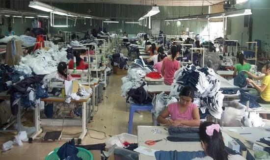 Sỉ Tân Bình – Xưởng áo thun sỉ “giá mềm” tại TPHCM 1